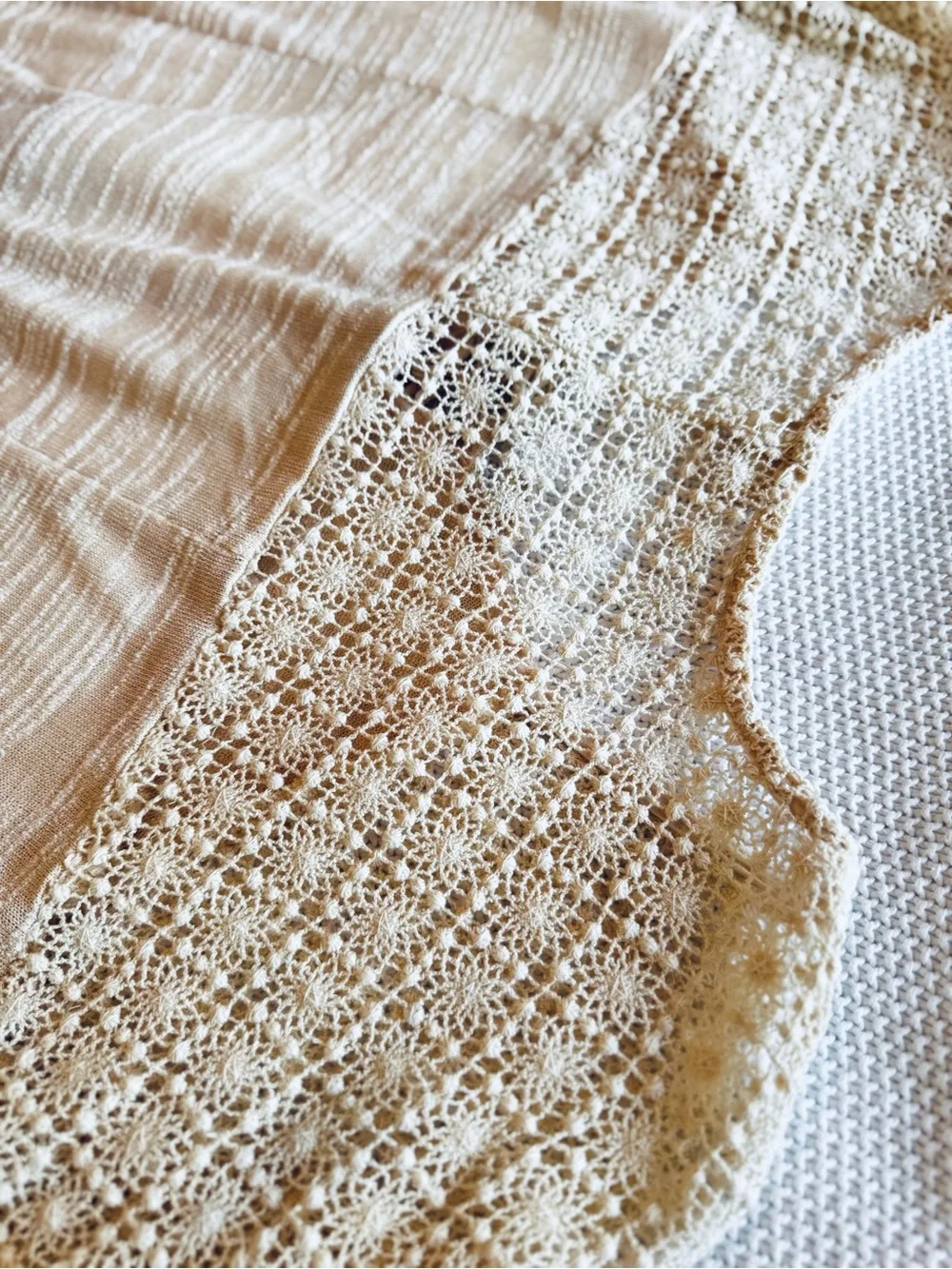 MEADOW RUE Cream Crochet-Sleeve Peasant Blouse Boho Top